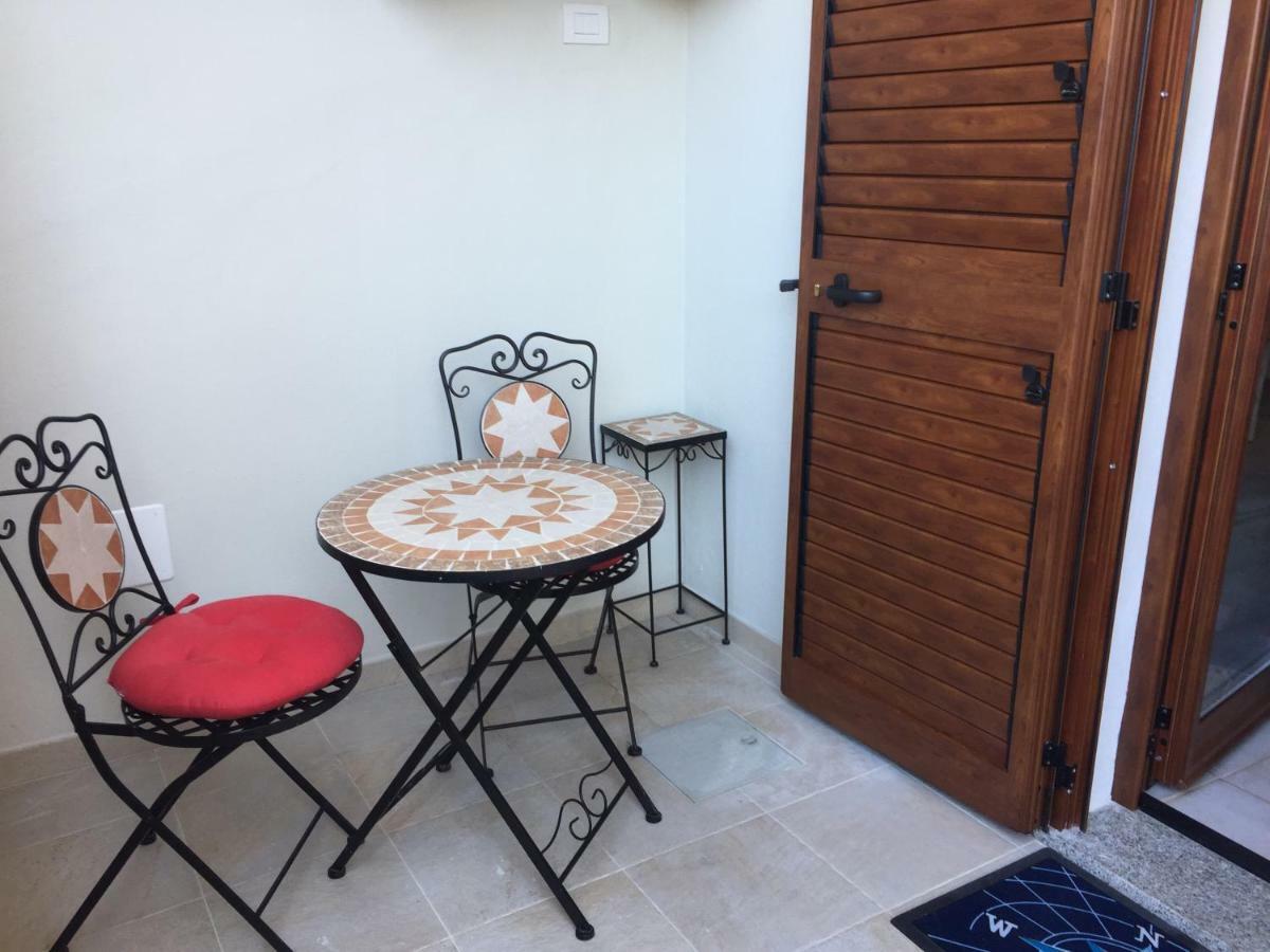 Appartement Blue Portrait House à Golfo Aranci Extérieur photo