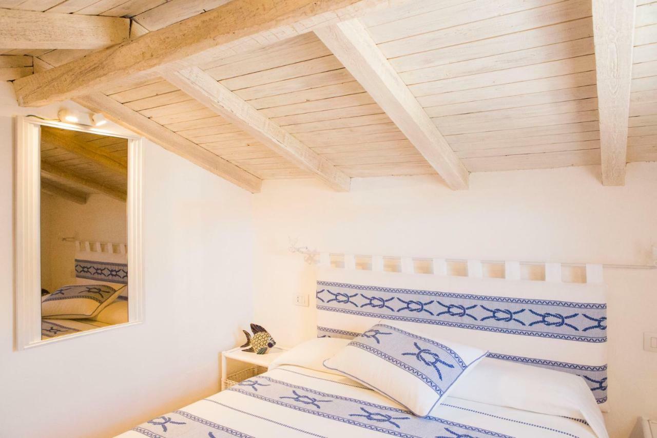 Appartement Blue Portrait House à Golfo Aranci Extérieur photo