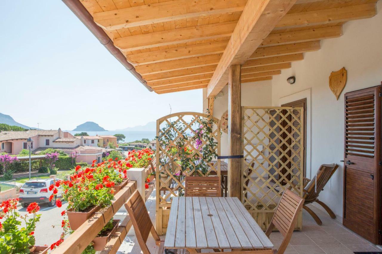 Appartement Blue Portrait House à Golfo Aranci Extérieur photo